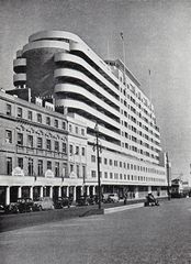 Marine Court looking east 1957